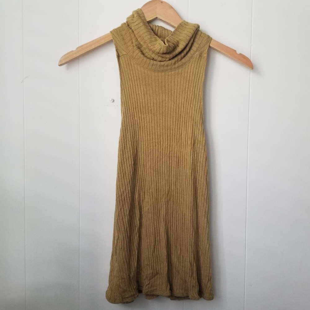 We the free people xs mock neck sleeveless top